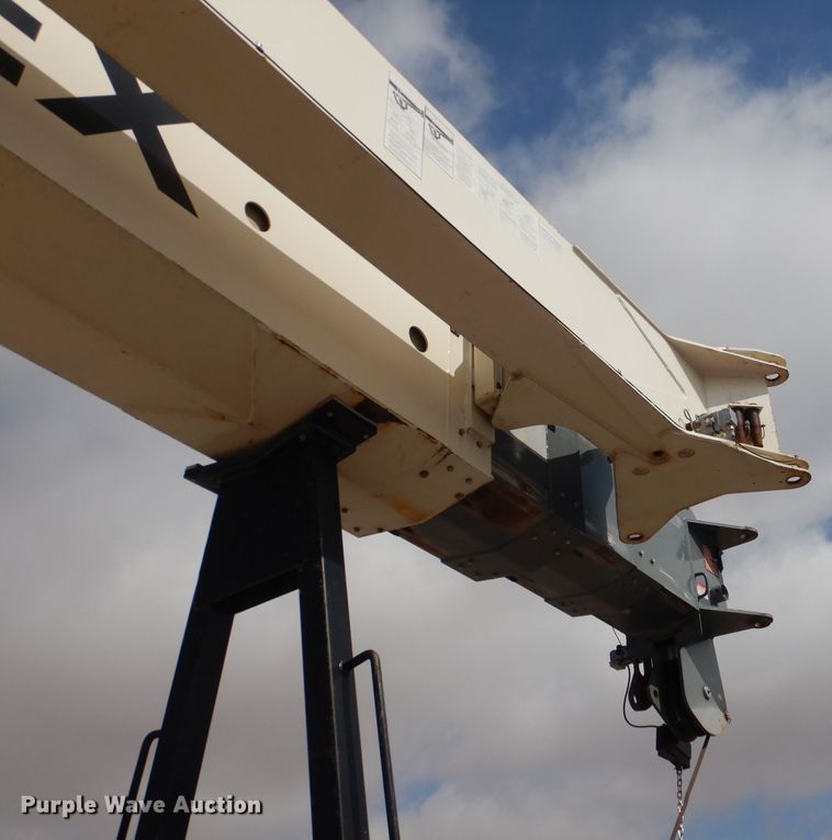 image for item DJ8959 2006 Sterling L9500  crane truck