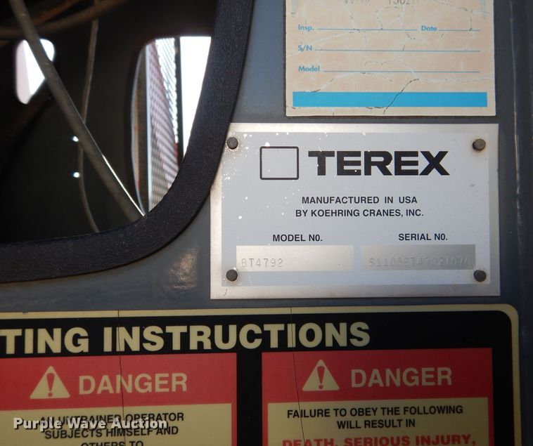 image for item DJ8959 2006 Sterling L9500  crane truck