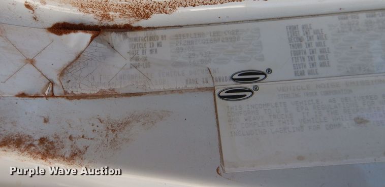 image for item DJ8959 2006 Sterling L9500  crane truck