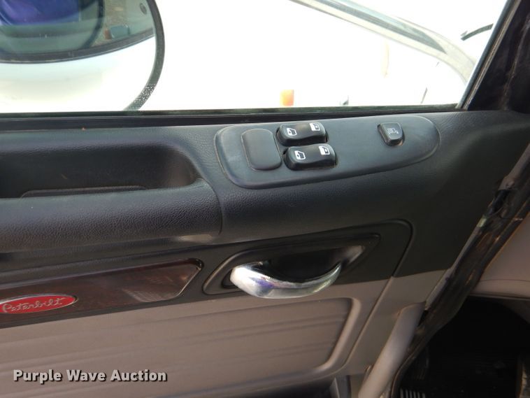 image for item DJ8964 2015 Peterbilt 365 crane truck