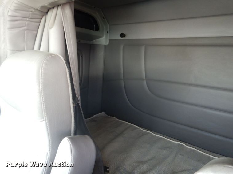 image for item DJ8964 2015 Peterbilt 365 crane truck