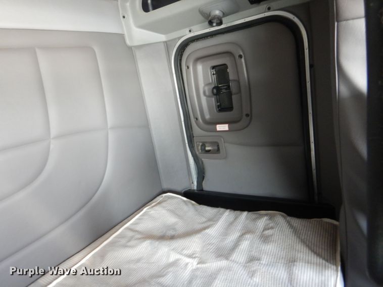 image for item DJ8964 2015 Peterbilt 365 crane truck