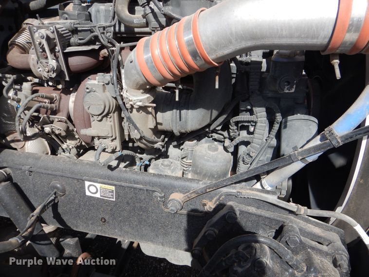 image for item DJ8964 2015 Peterbilt 365 crane truck