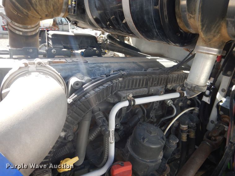 image for item DJ8964 2015 Peterbilt 365 crane truck