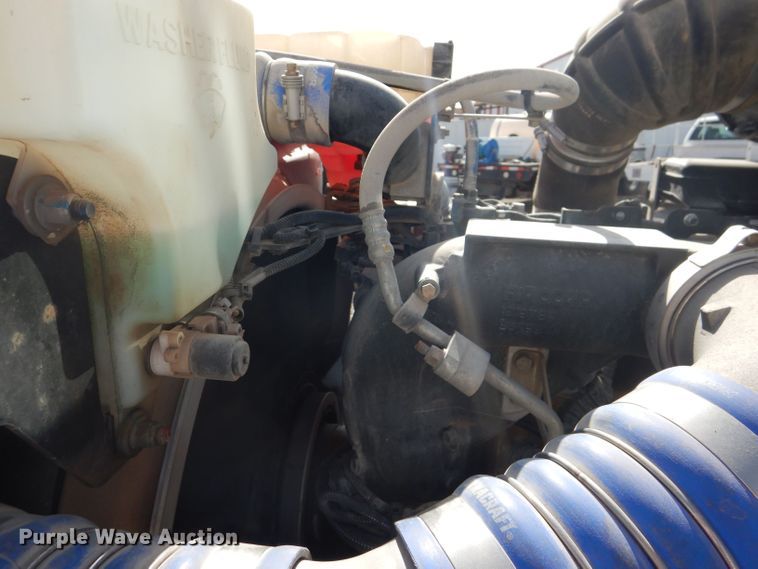 image for item DJ8964 2015 Peterbilt 365 crane truck