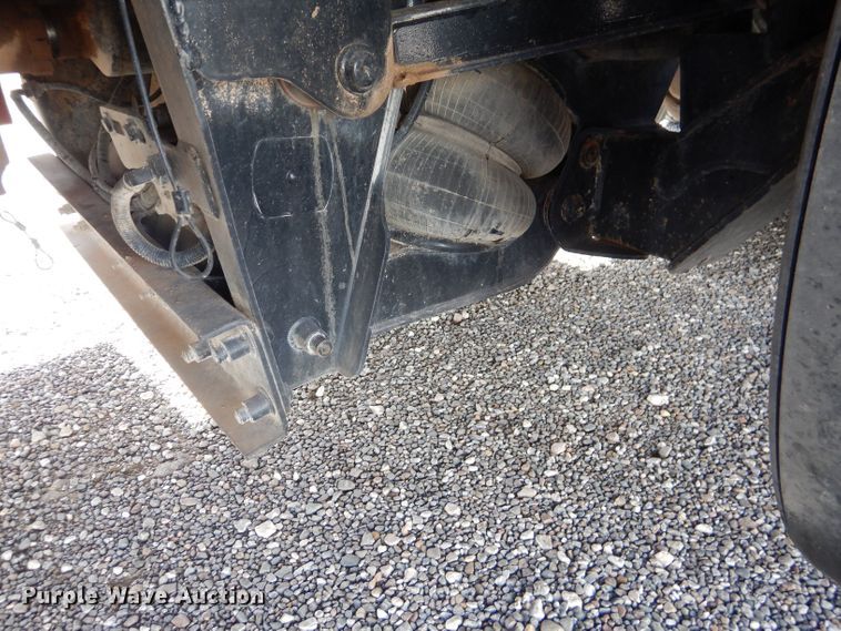 image for item DJ8964 2015 Peterbilt 365 crane truck