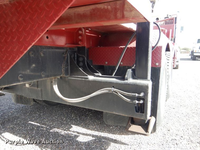 image for item DJ8964 2015 Peterbilt 365 crane truck