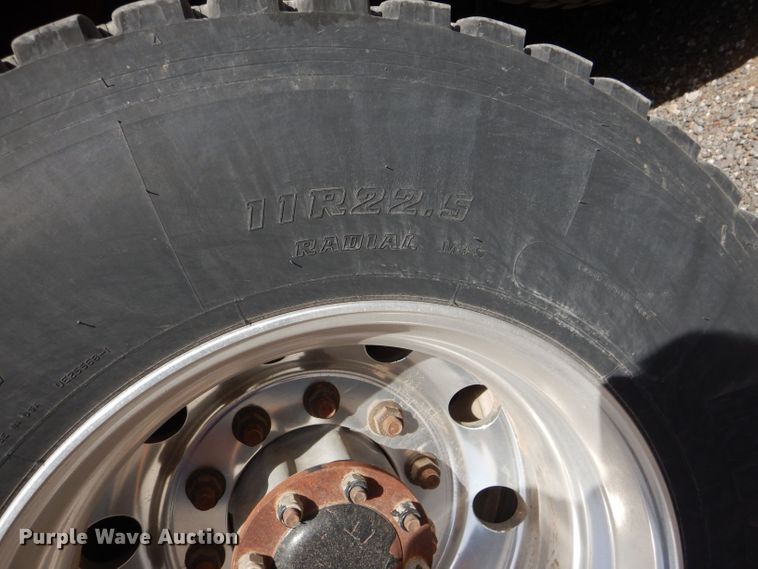 image for item DJ8964 2015 Peterbilt 365 crane truck