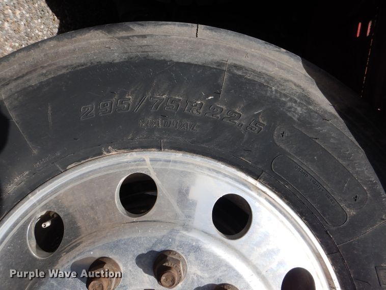 image for item DJ8964 2015 Peterbilt 365 crane truck