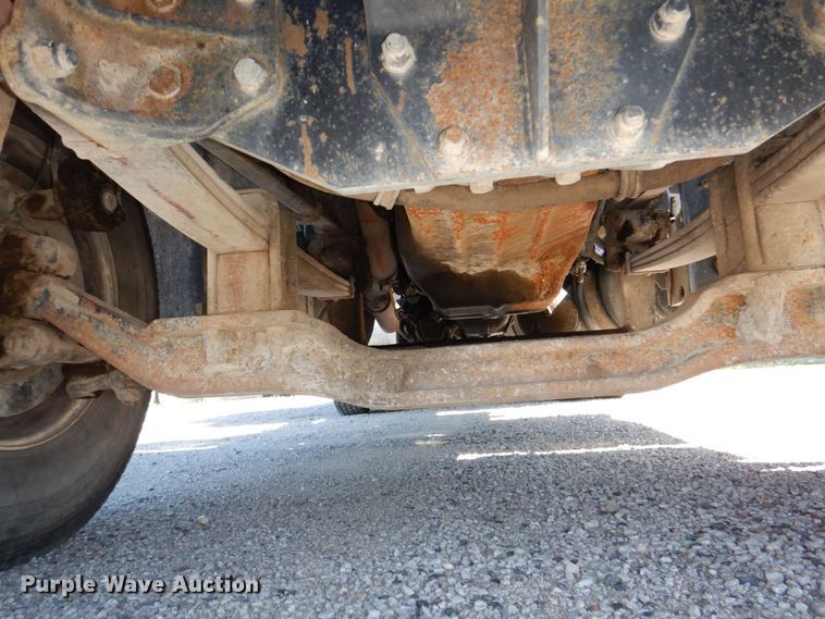 image for item DK0479 2000 Mack RD690S  semi truck