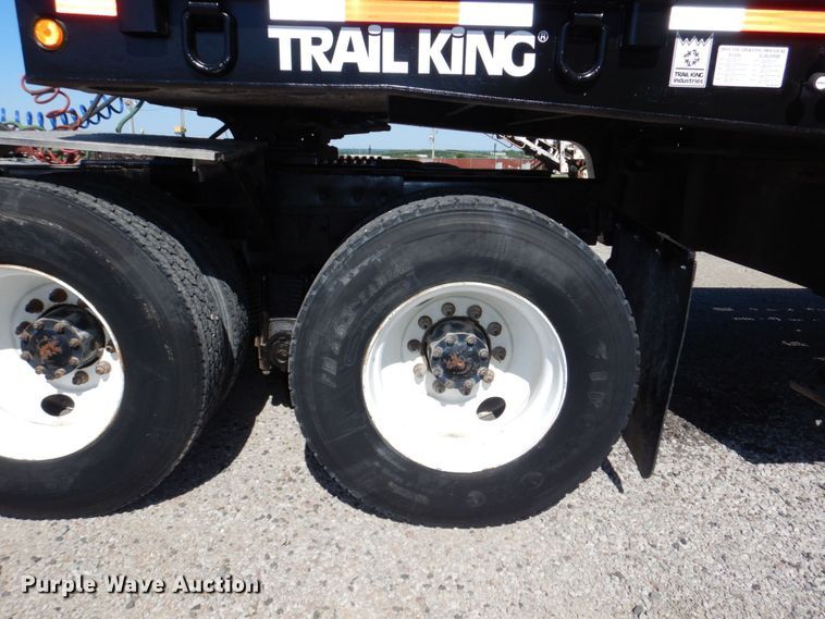 image for item DK0479 2000 Mack RD690S  semi truck