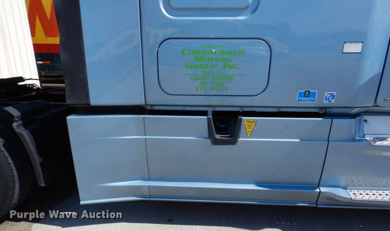 image for item DK0490 2016 Freightliner Cascadia 125  semi truck