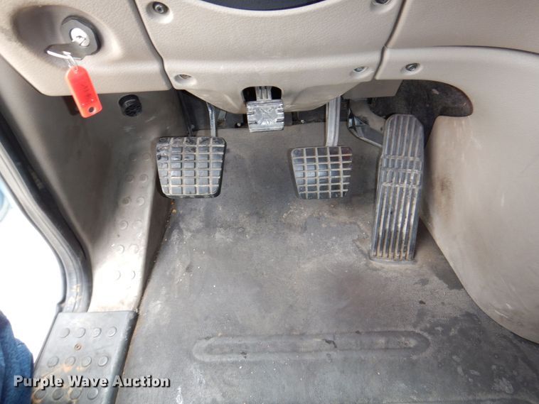 image for item DK0490 2016 Freightliner Cascadia 125  semi truck