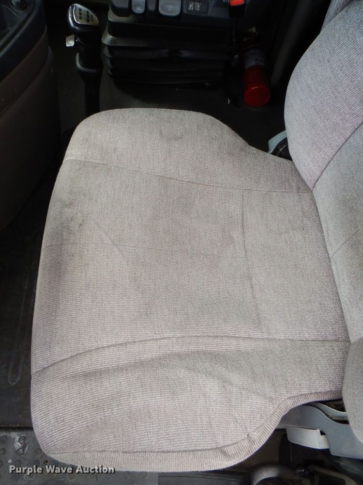 image for item DK0490 2016 Freightliner Cascadia 125  semi truck