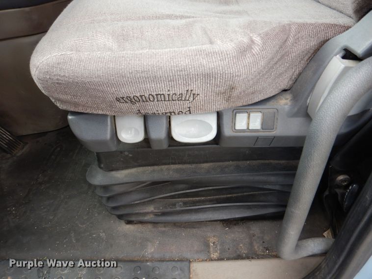 image for item DK0490 2016 Freightliner Cascadia 125  semi truck