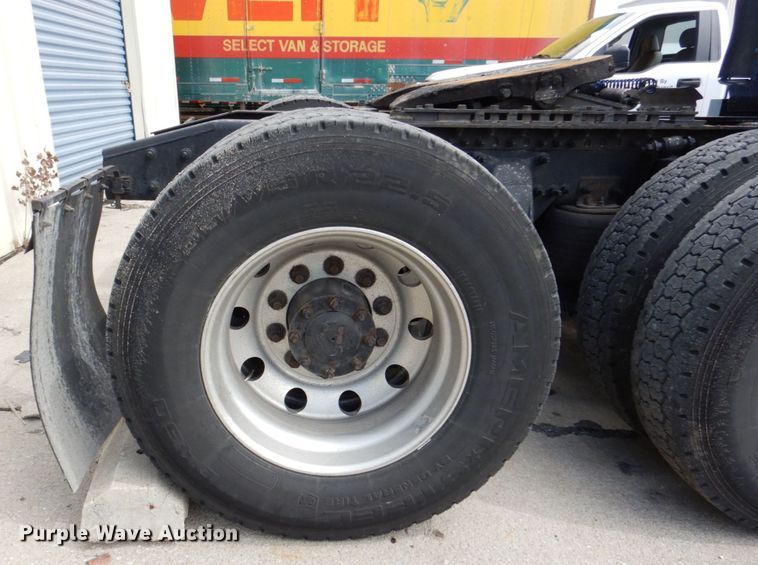 image for item DK0490 2016 Freightliner Cascadia 125  semi truck