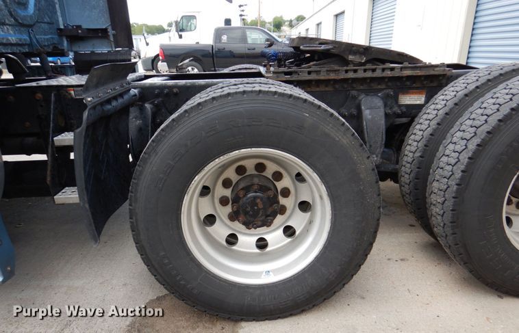 image for item DK0490 2016 Freightliner Cascadia 125  semi truck