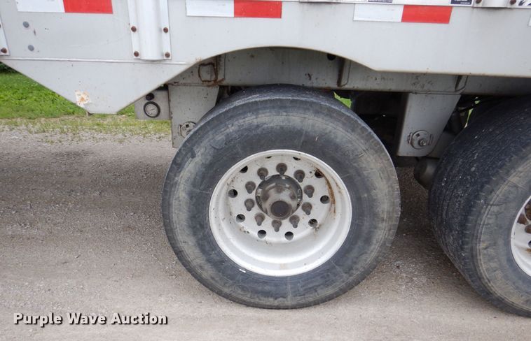 image for item DL3757 2009 Innovative SFS-45  walking floor trailer