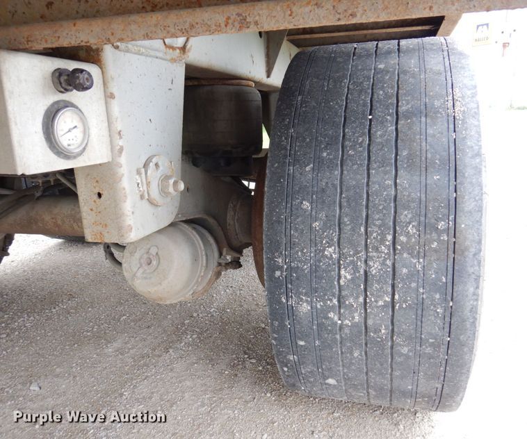 image for item DL3757 2009 Innovative SFS-45  walking floor trailer