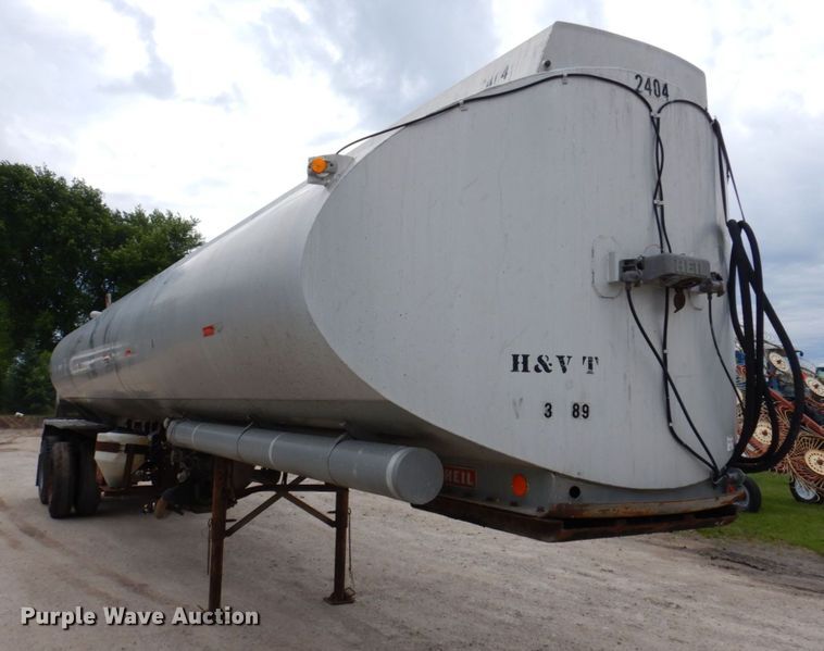 image for item DL3758 1979 Heil  tank trailer