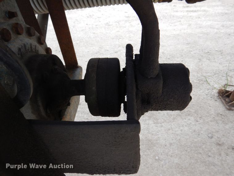 image for item DL3758 1979 Heil  tank trailer