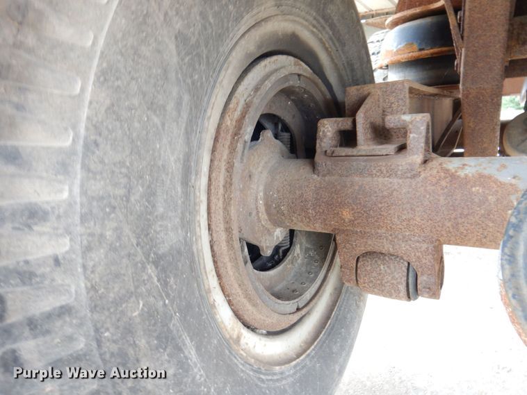 image for item DL3758 1979 Heil  tank trailer