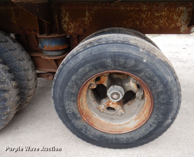 image for item DL3758 1979 Heil  tank trailer