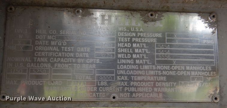 image for item DL3758 1979 Heil  tank trailer