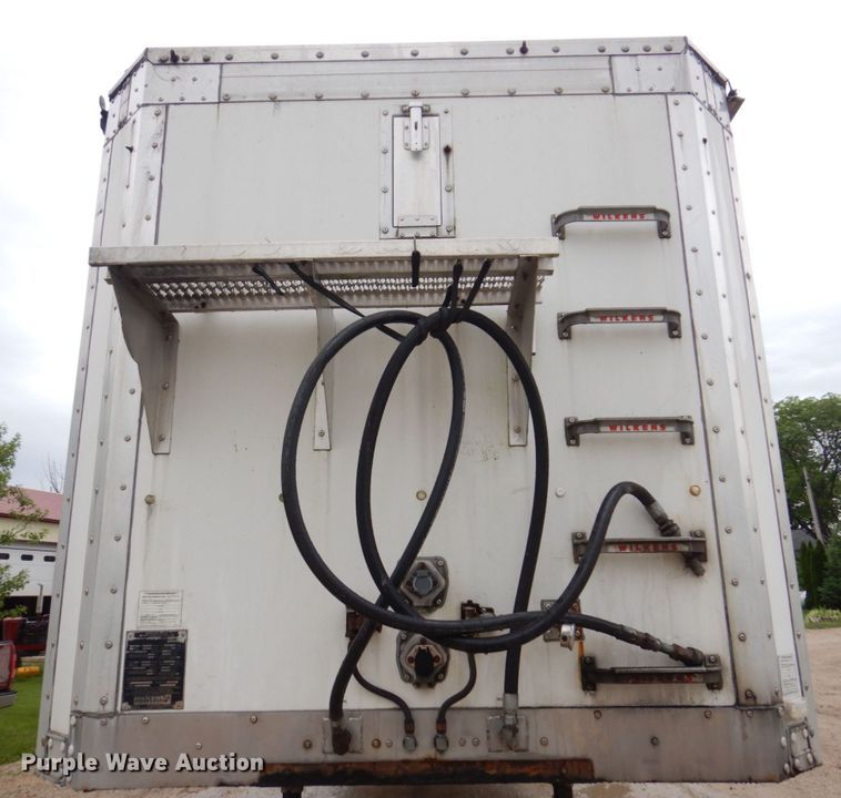 image for item DL3759 2006 Wilkins 0K2HA26ICFYA  walking floor trailer