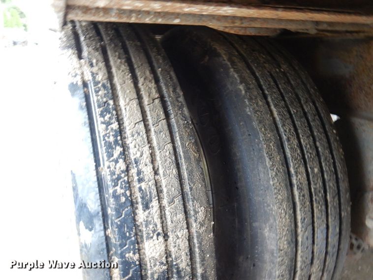 image for item DL3759 2006 Wilkins 0K2HA26ICFYA  walking floor trailer