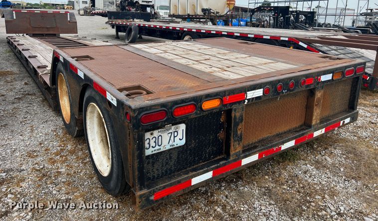 image for item DL4253 1996 Kalyn Siebert MRG-35T  lowboy equipment trailer