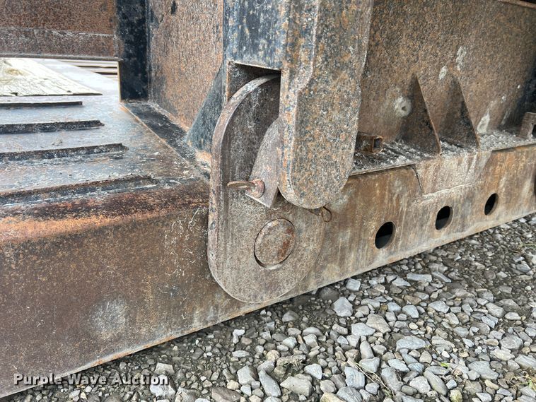 image for item DL4253 1996 Kalyn Siebert MRG-35T  lowboy equipment trailer