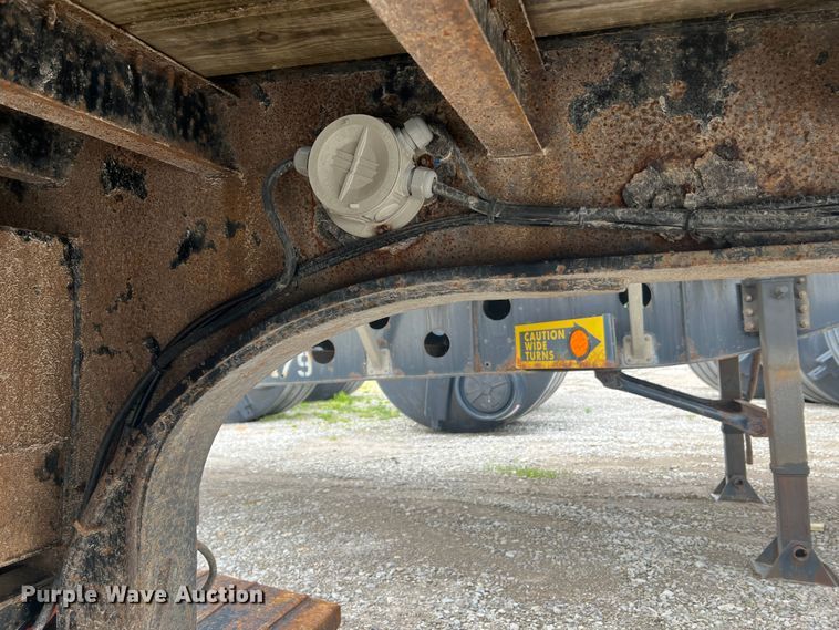 image for item DL4253 1996 Kalyn Siebert MRG-35T  lowboy equipment trailer