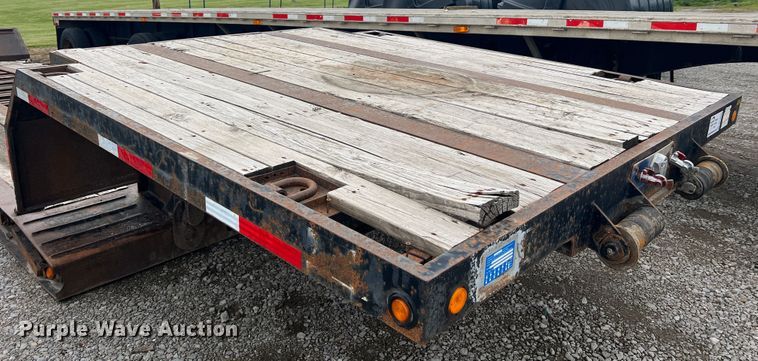 image for item DL4253 1996 Kalyn Siebert MRG-35T  lowboy equipment trailer