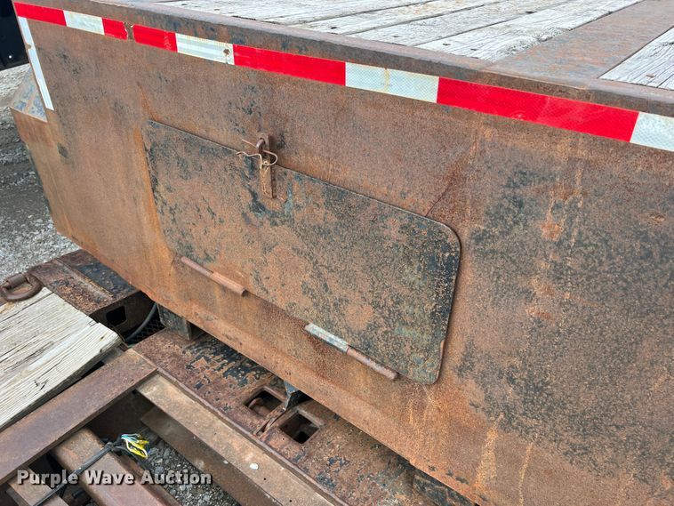 image for item DL4253 1996 Kalyn Siebert MRG-35T  lowboy equipment trailer