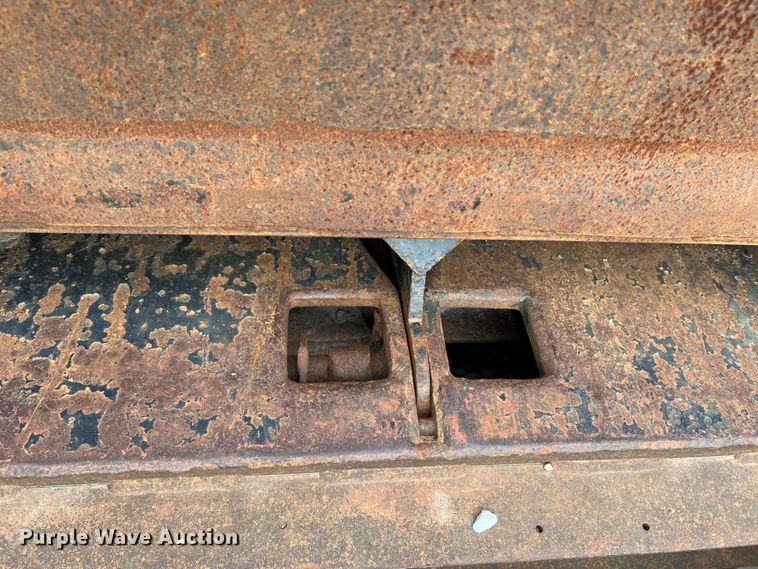 image for item DL4253 1996 Kalyn Siebert MRG-35T  lowboy equipment trailer