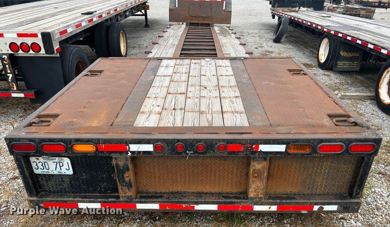 image for item DL4253 1996 Kalyn Siebert MRG-35T  lowboy equipment trailer