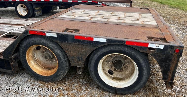 image for item DL4253 1996 Kalyn Siebert MRG-35T  lowboy equipment trailer