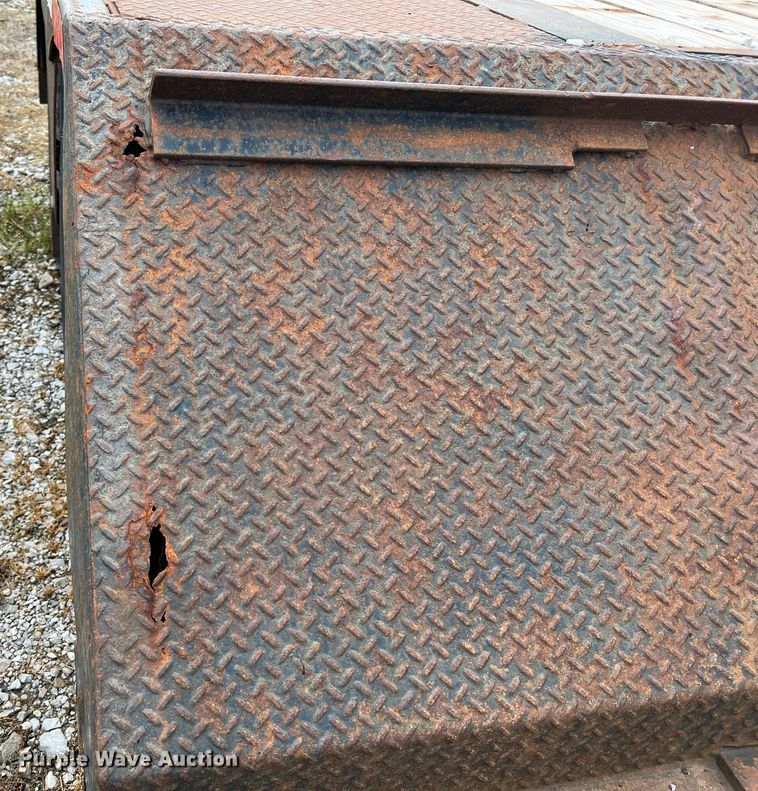 image for item DL4253 1996 Kalyn Siebert MRG-35T  lowboy equipment trailer