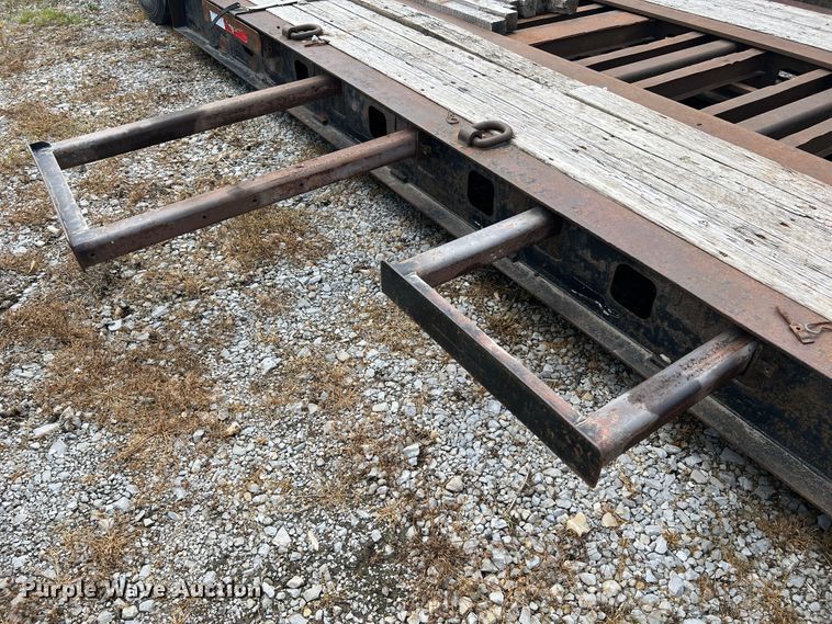 image for item DL4253 1996 Kalyn Siebert MRG-35T  lowboy equipment trailer