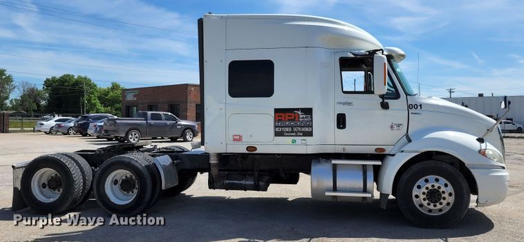 image for item DL6570 2011 International ProStar  semi truck