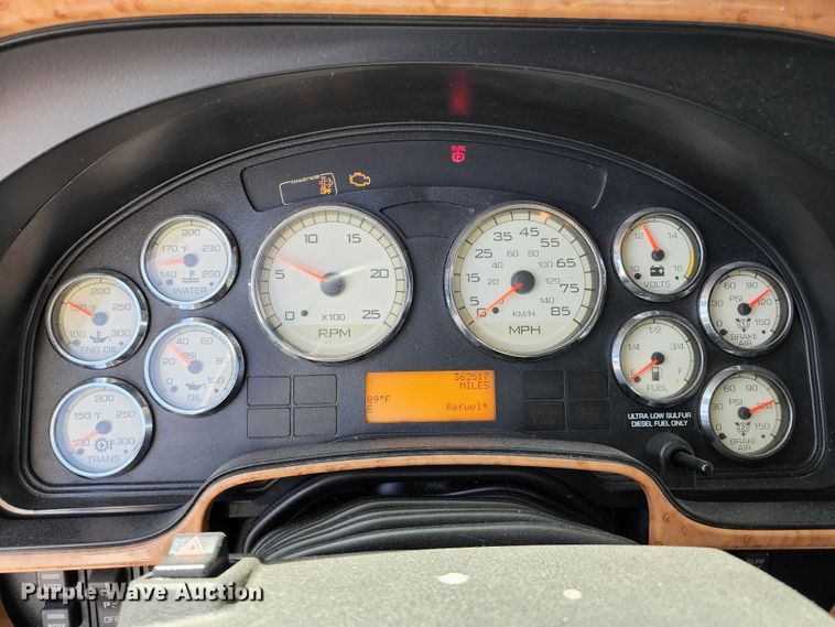 image for item DL6570 2011 International ProStar  semi truck