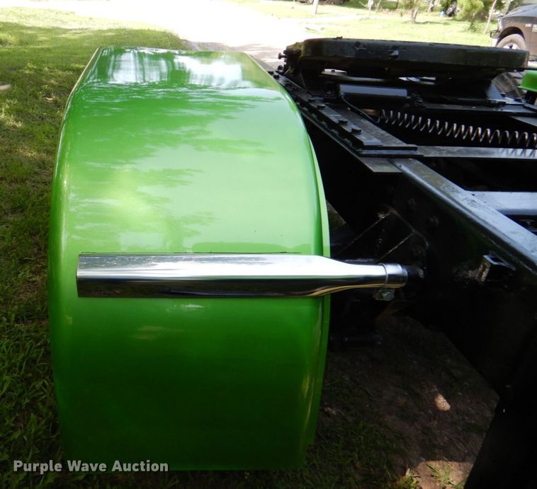 image for item DM2248 2001 Peterbilt 378  semi truck