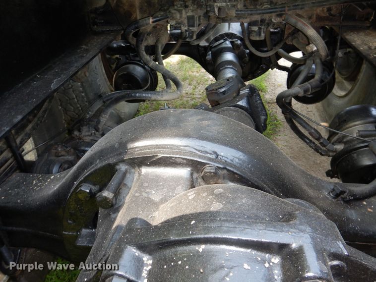 image for item DM2248 2001 Peterbilt 378  semi truck