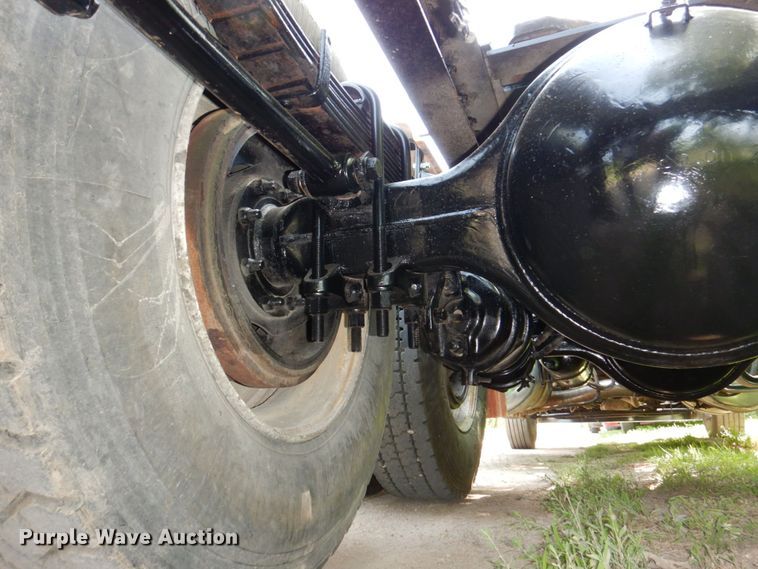 image for item DM2248 2001 Peterbilt 378  semi truck