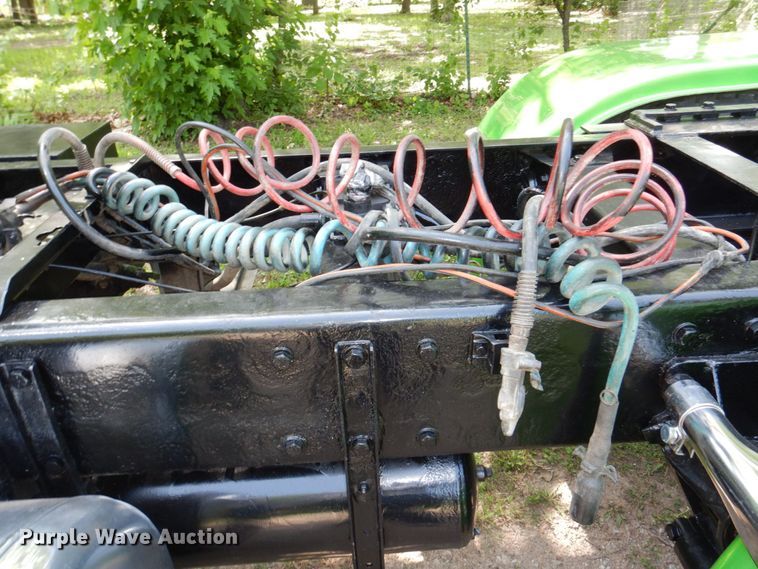 image for item DM2248 2001 Peterbilt 378  semi truck