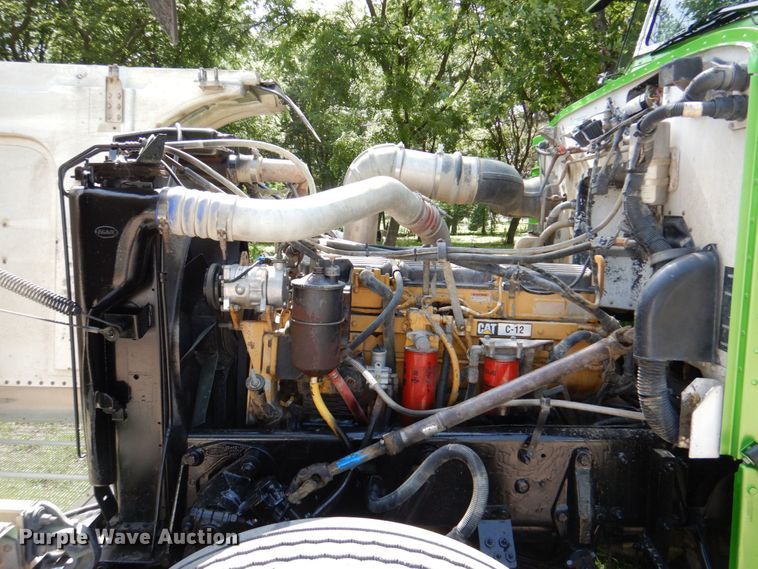 image for item DM2248 2001 Peterbilt 378  semi truck