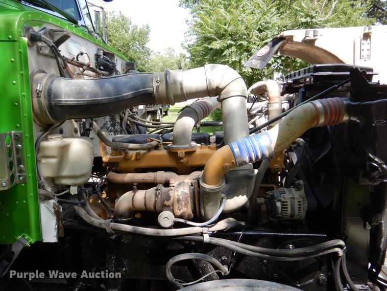 image for item DM2248 2001 Peterbilt 378  semi truck