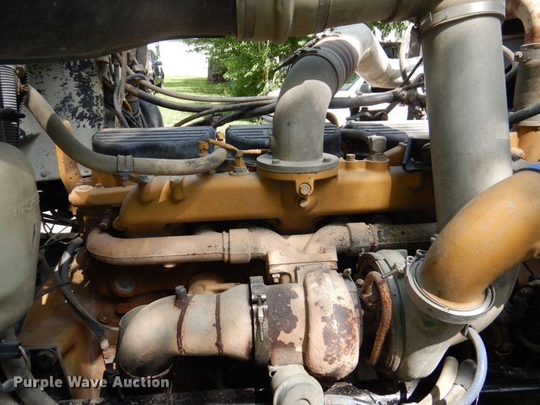 image for item DM2248 2001 Peterbilt 378  semi truck