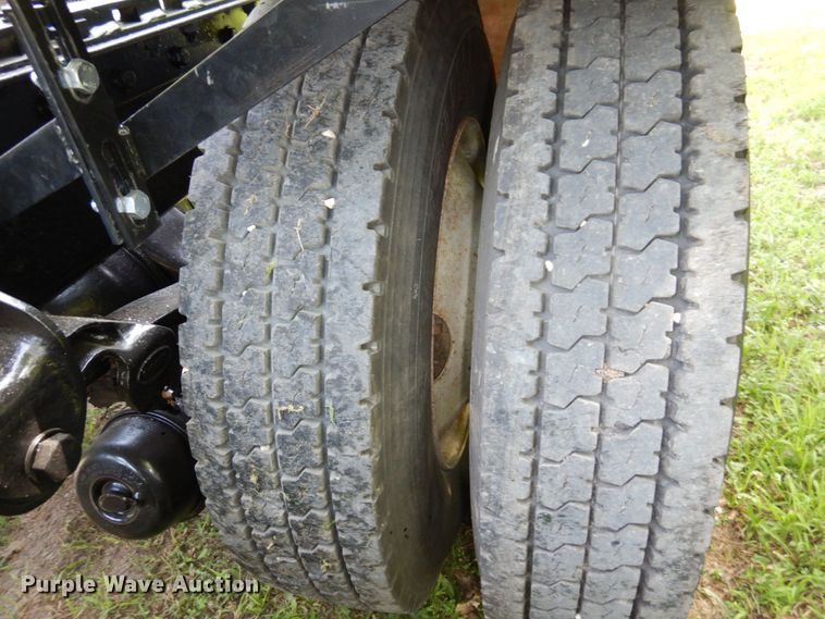 image for item DM2248 2001 Peterbilt 378  semi truck